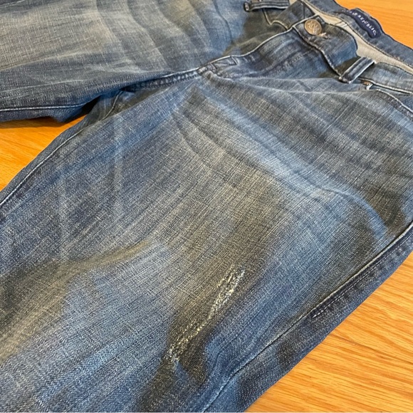 Rock & Republic Cropped Distressed Jeans - Picture 6 of 10